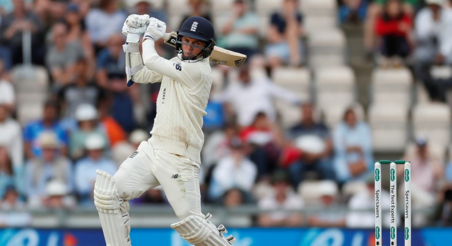 Curran’s 78 rescues England after another collapse